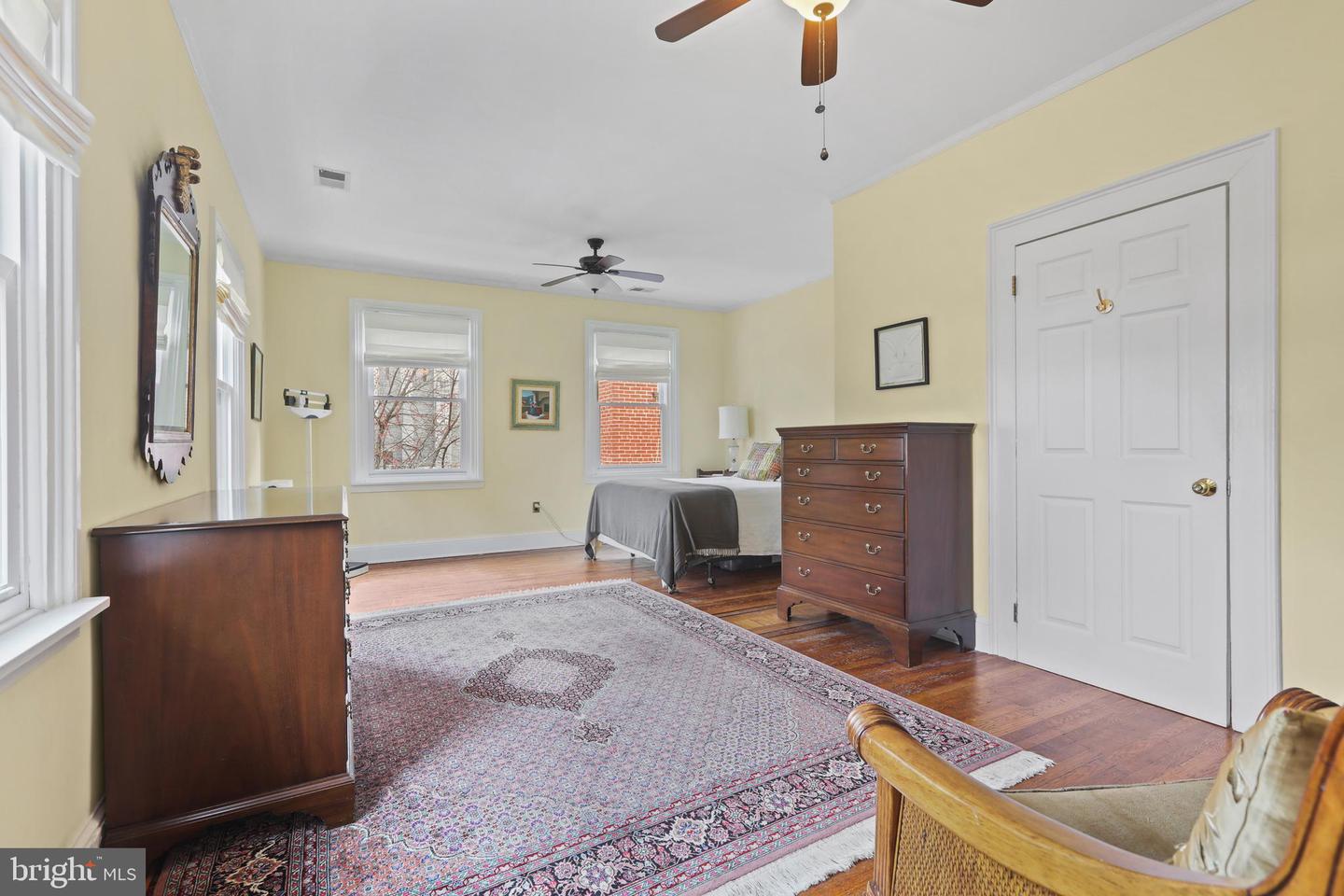 16 W Read St Property Photo 30