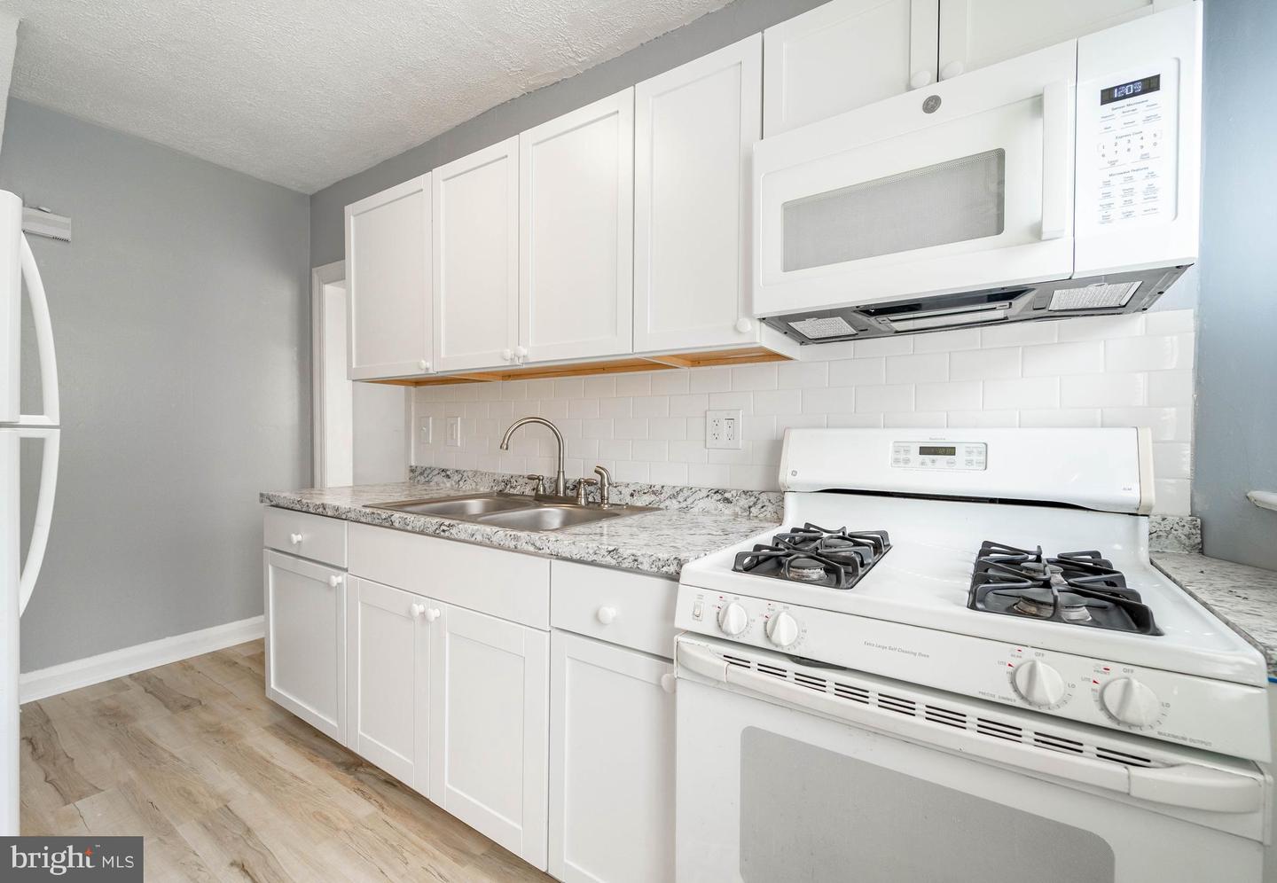 3809 Brooklyn Ave Property Photo 12