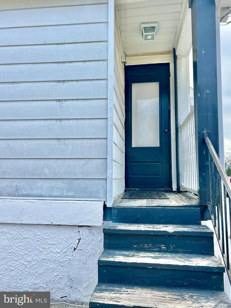 5904 Harford Rd Property Photo 4