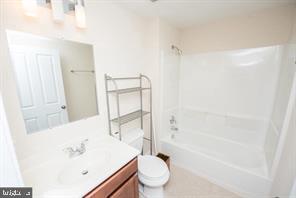 803-807 Washington Blvd Property Photo 22