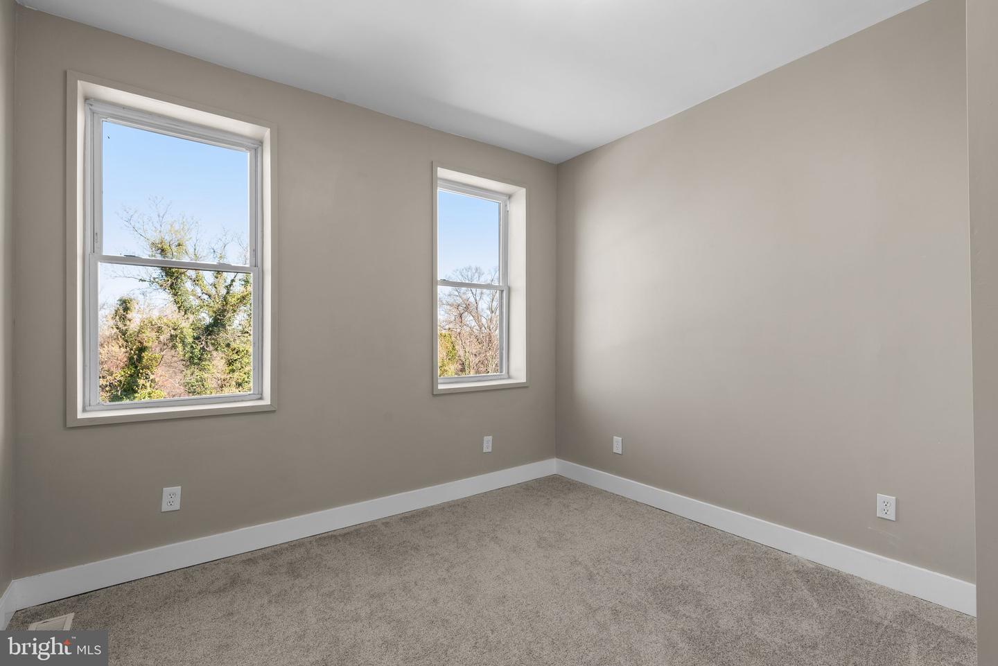 632 N Hilton St Property Photo 22