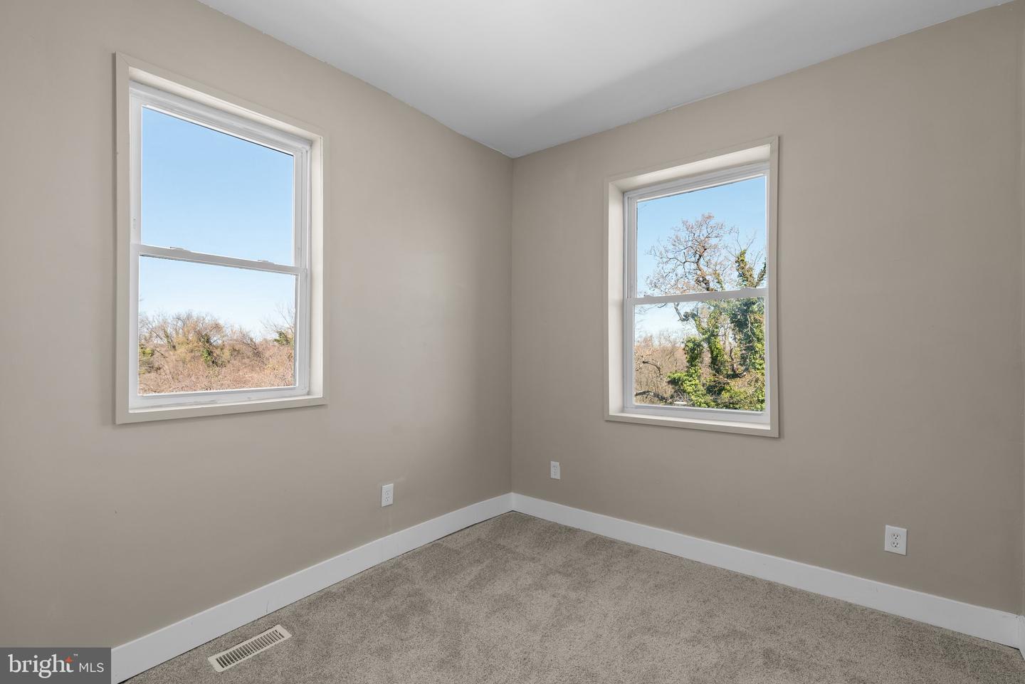 632 N Hilton St Property Photo 26