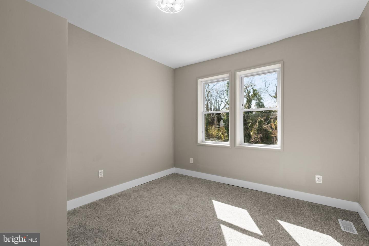 632 N Hilton St Property Photo 30
