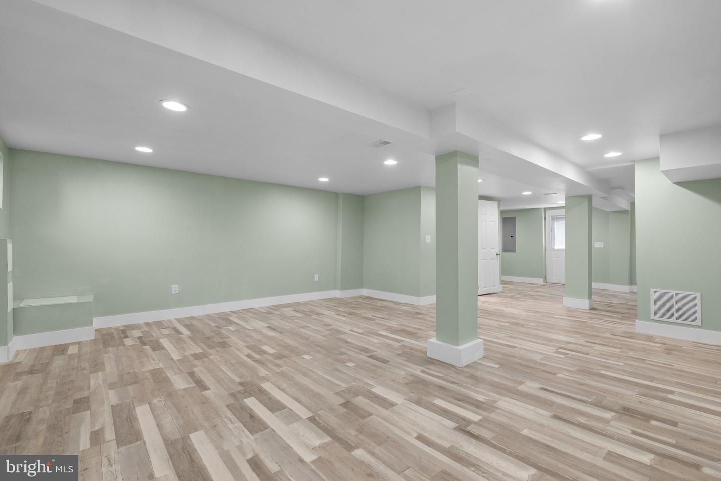 632 N Hilton St Property Photo 37
