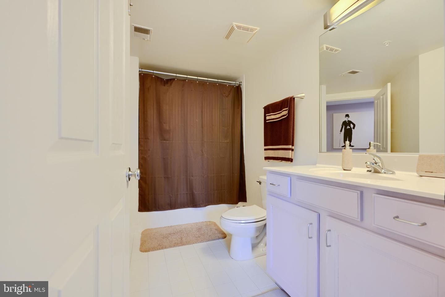 414 Water St #2205 Property Photo 16