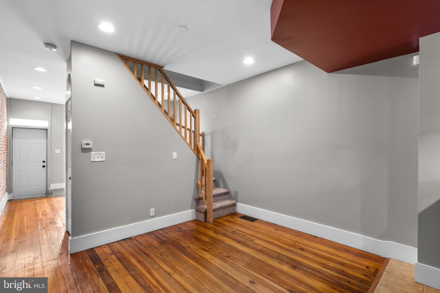 1320 S Carey St Property Photo 14