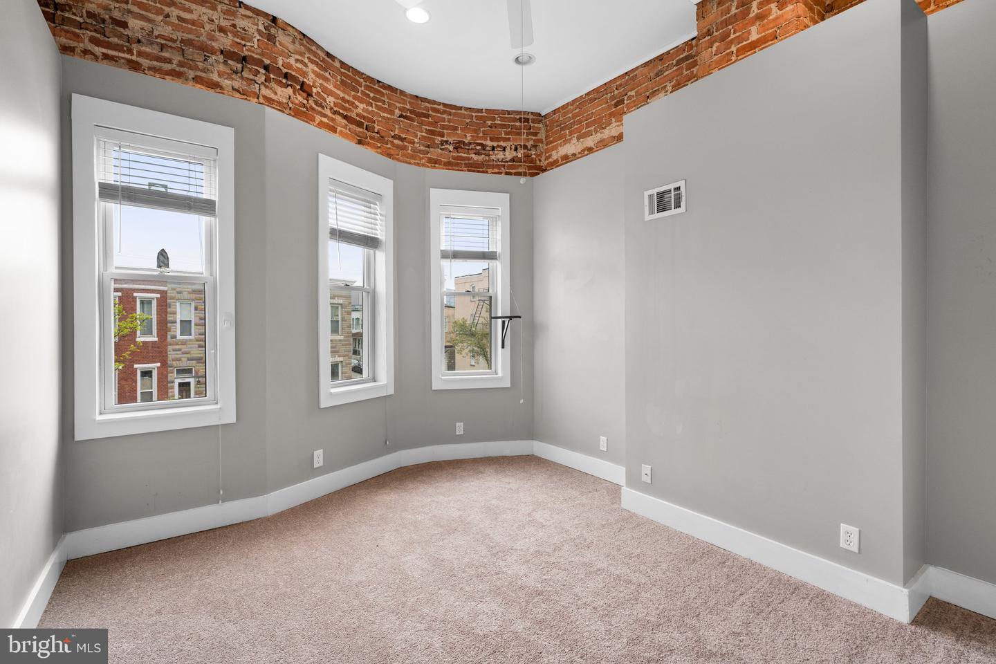 1320 S Carey St Property Photo 22