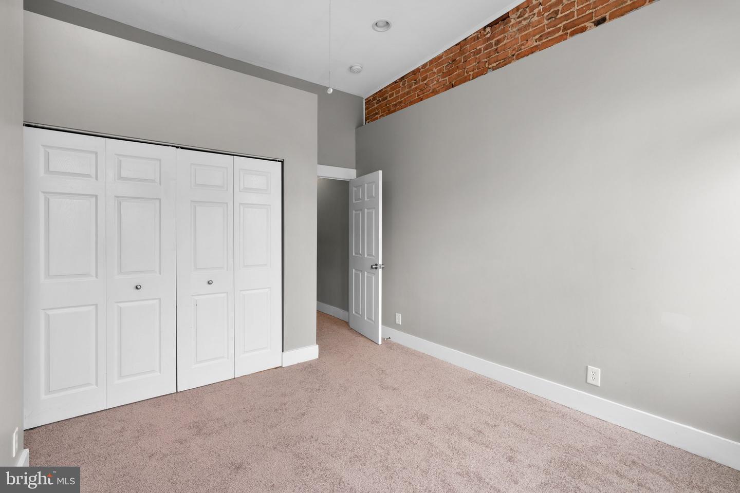 1320 S Carey St Property Photo 24