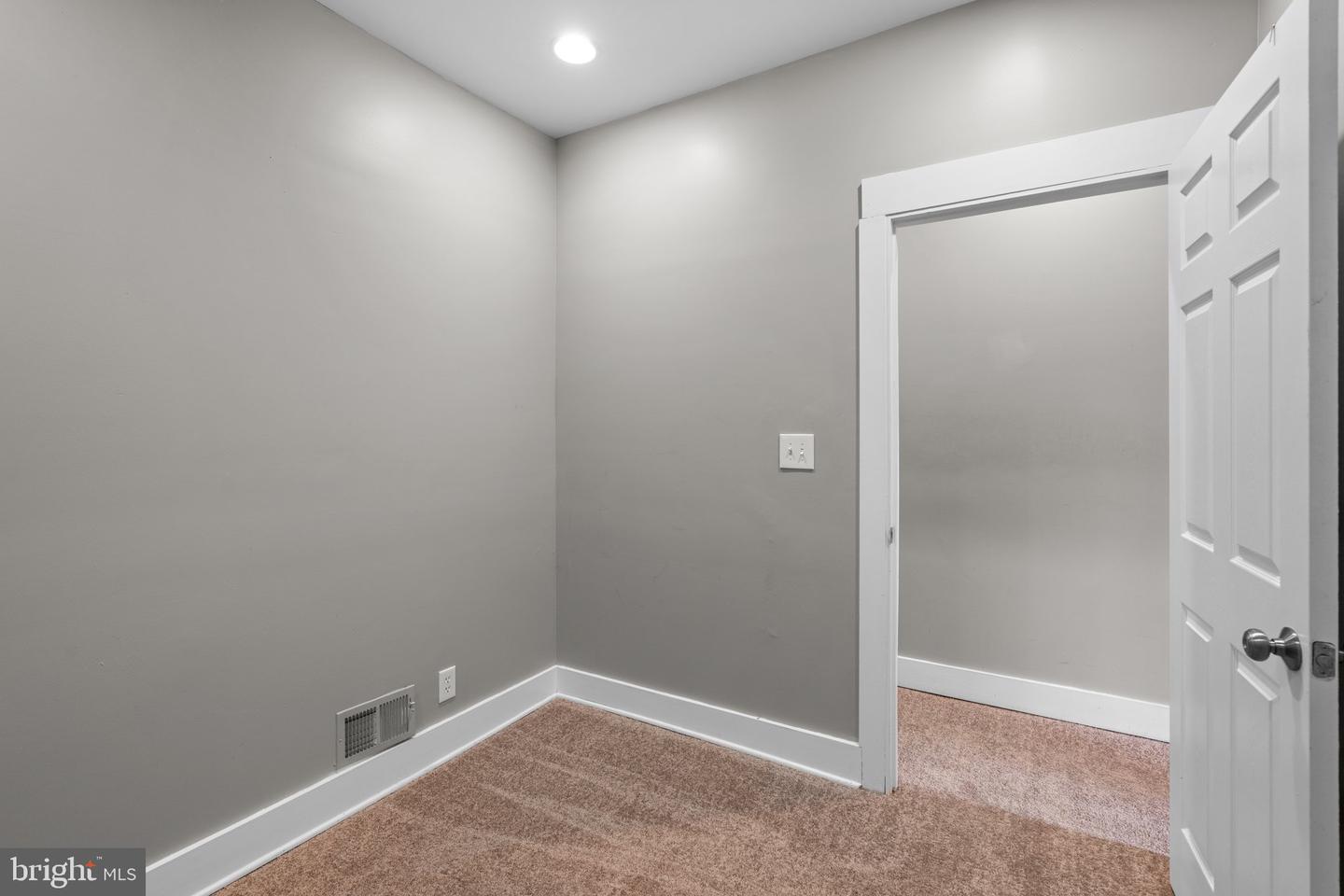 1320 S Carey St Property Photo 36