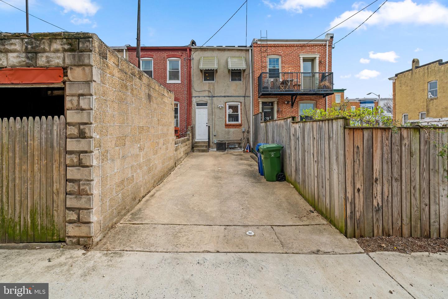 1320 S Carey St Property Photo 42