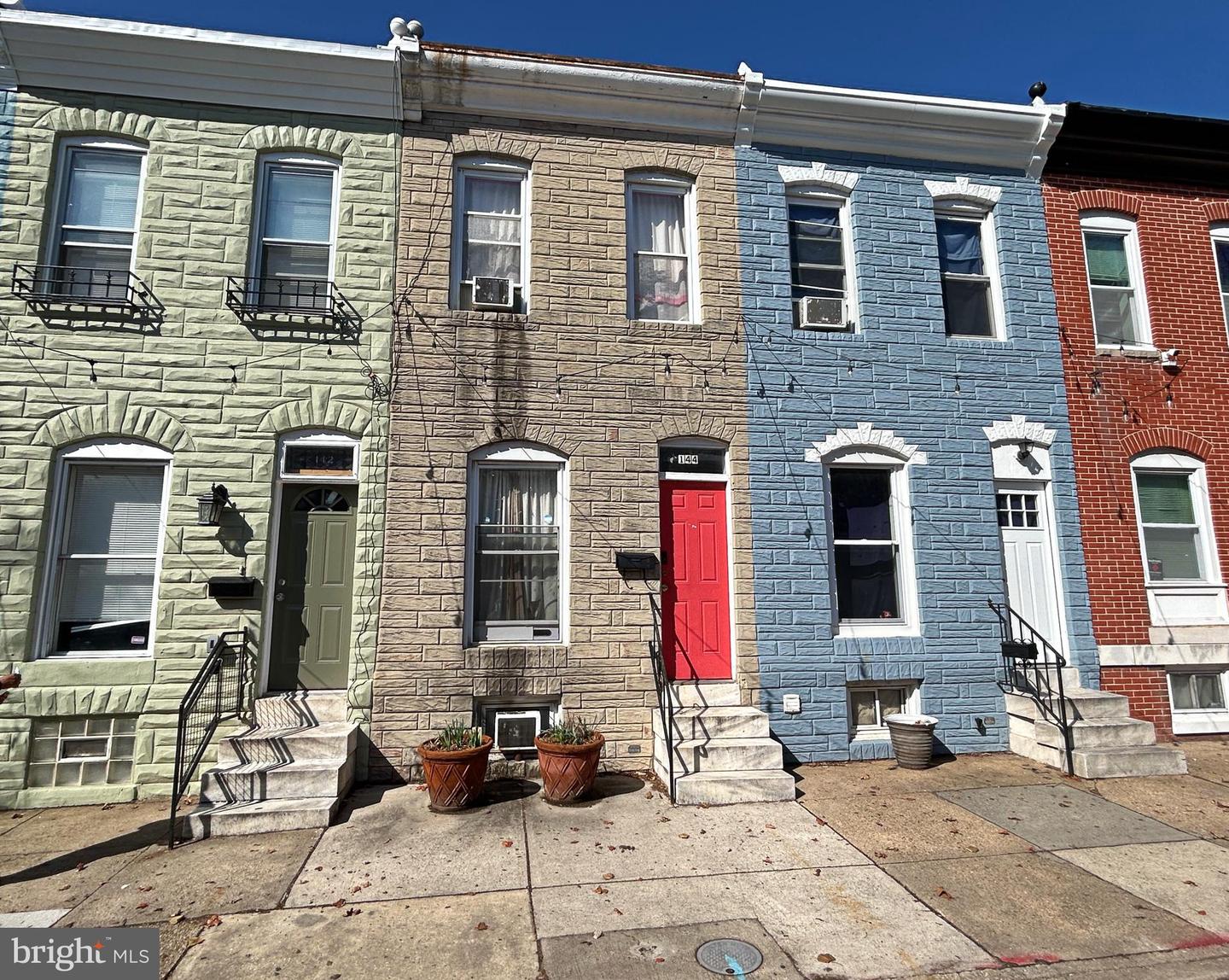 144 N Ellwood Ave Property Photo 1