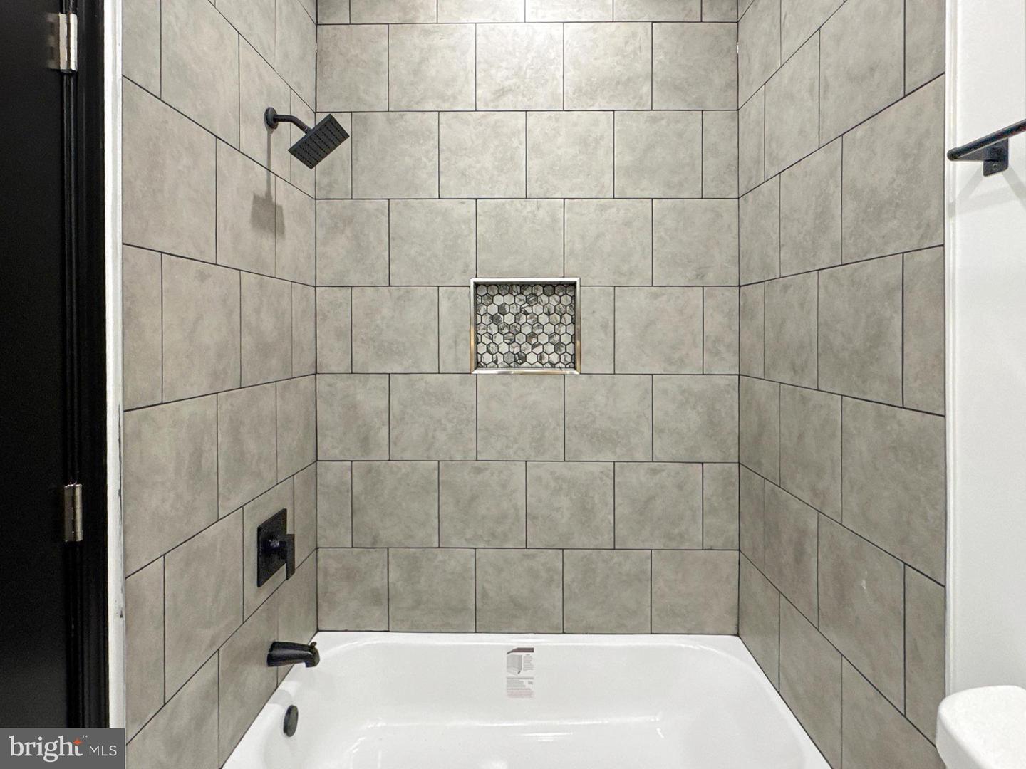 2325 Reisterstown Rd #b Property Photo 17