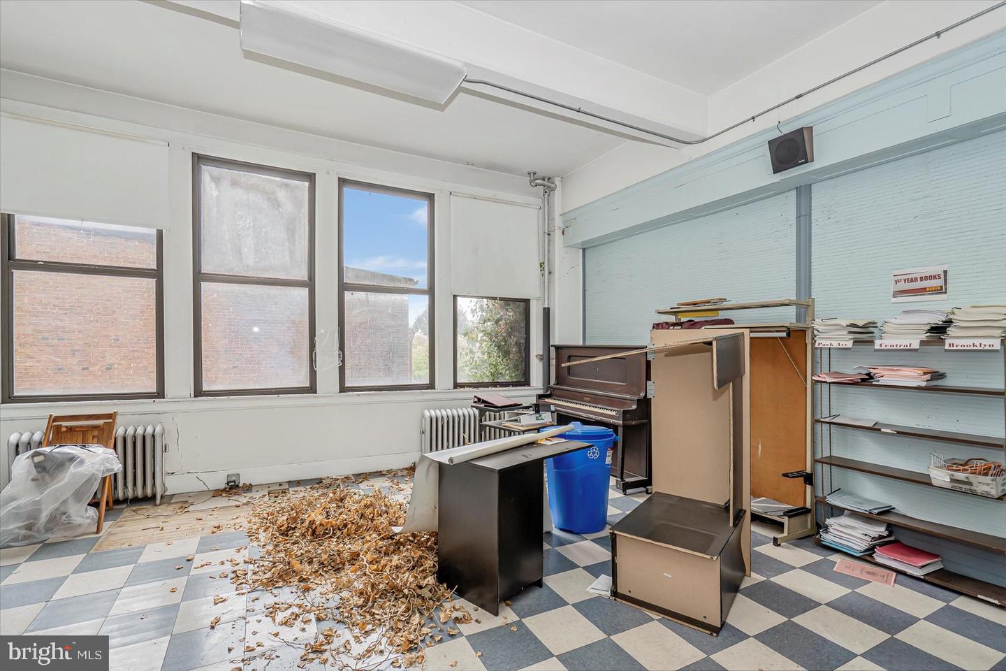 1712 Park Ave Property Photo 42