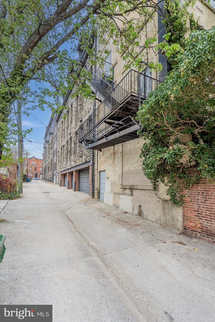 1712 Park Ave Property Photo 49