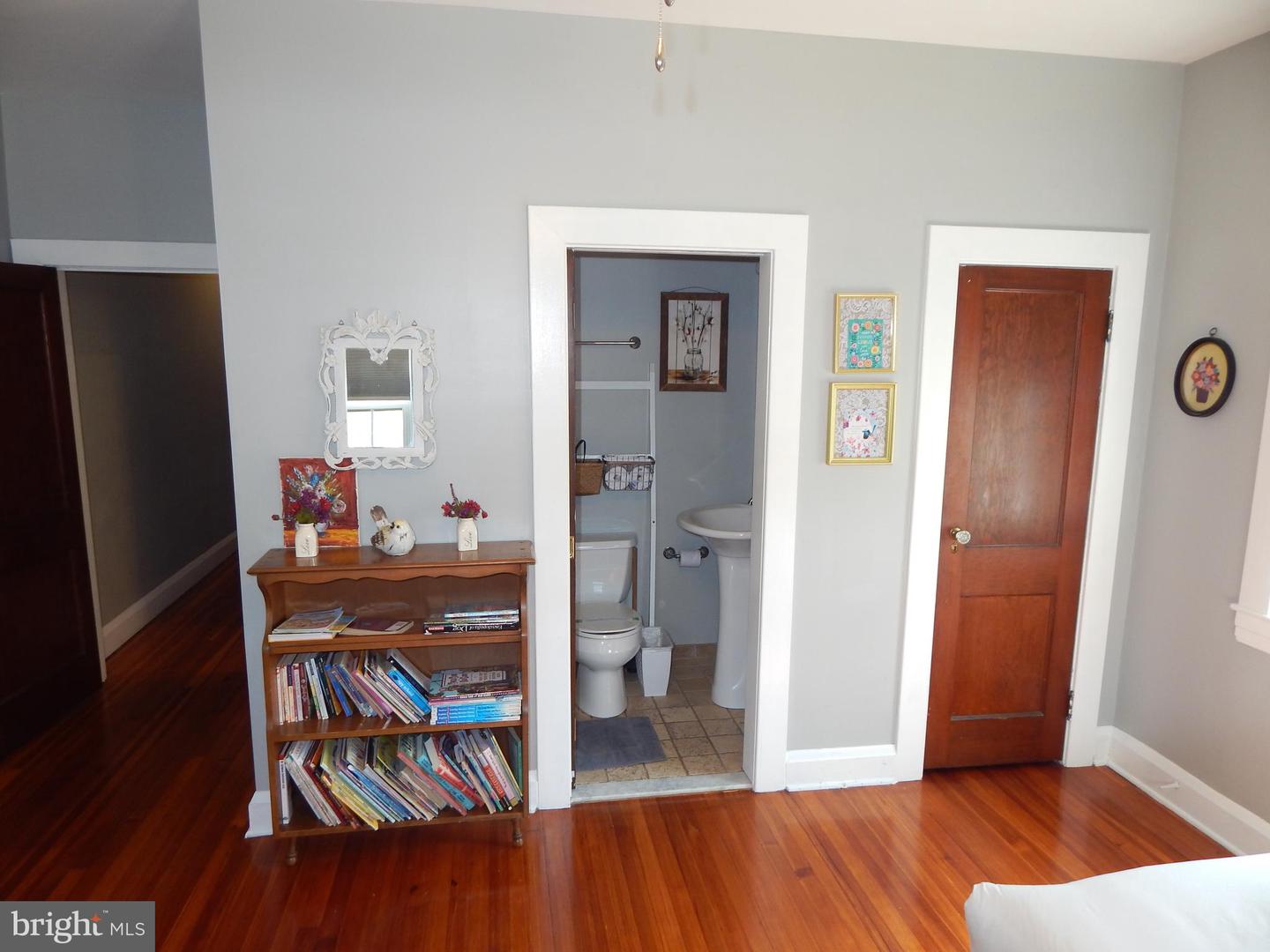 1002 Fawn St Property Photo 24