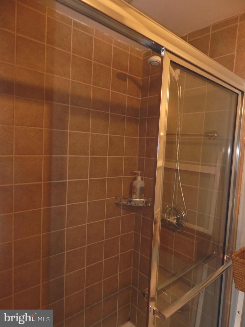 1002 Fawn St Property Photo 26