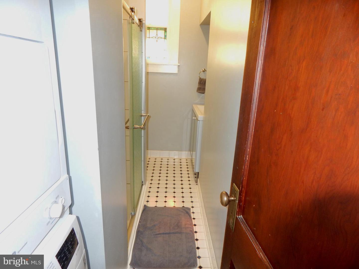 1002 Fawn St Property Photo 29