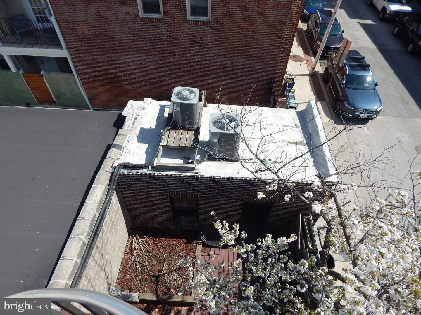 1002 Fawn St Property Photo 37