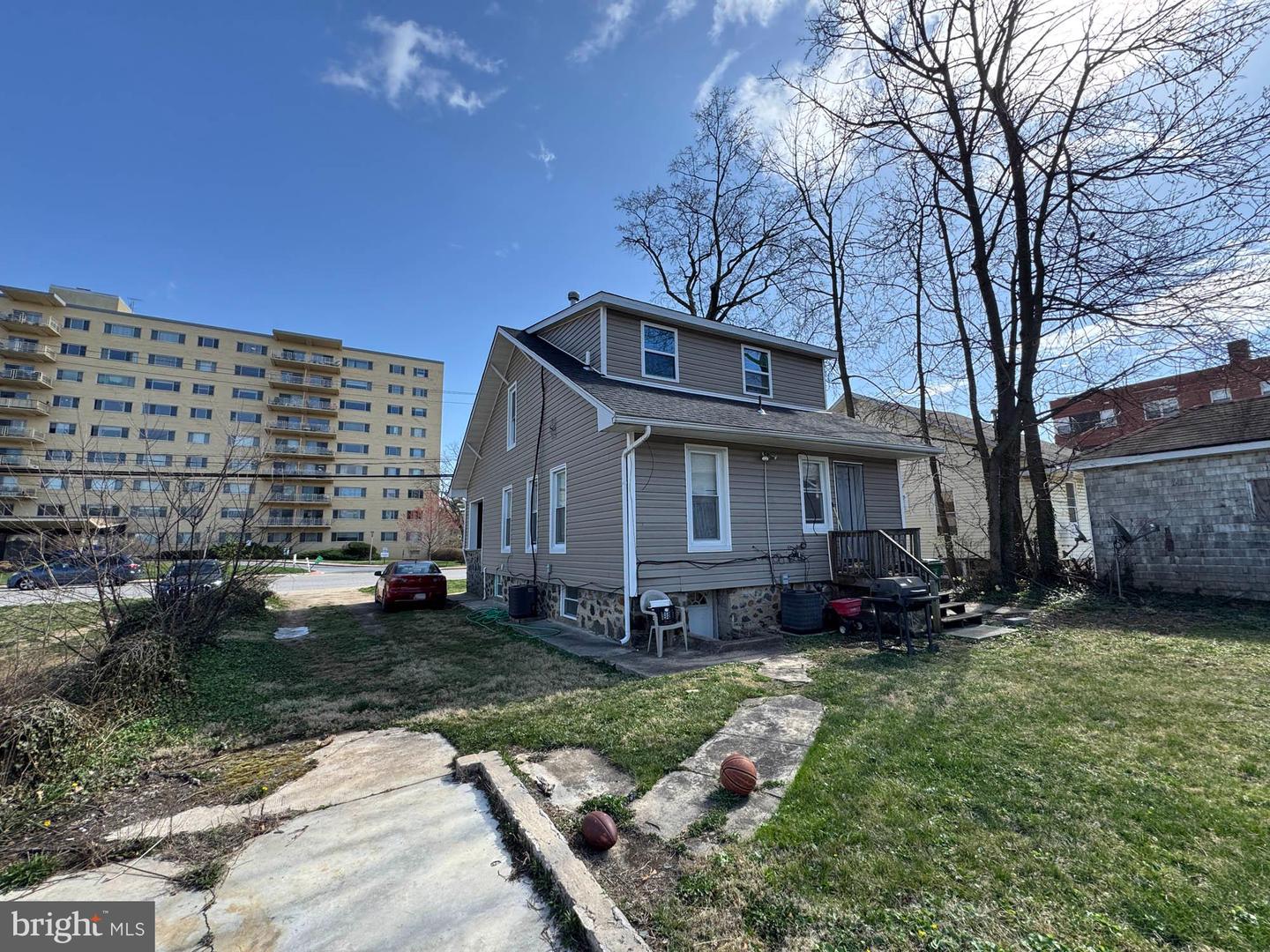 7118 Park Heights Ave Property Photo 3