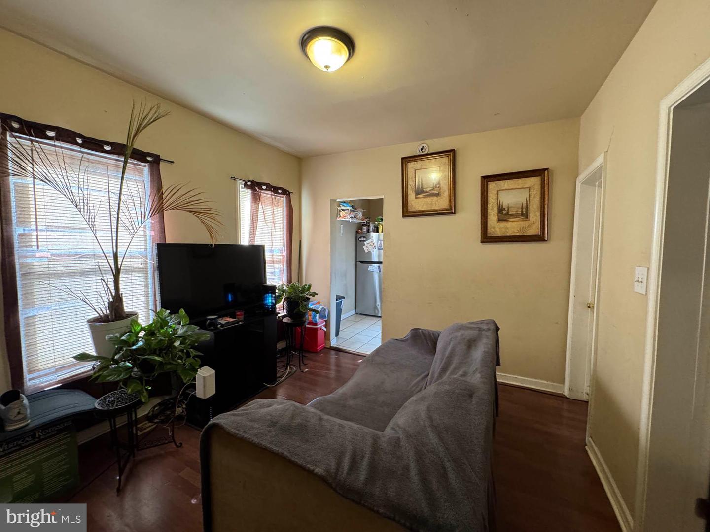 7118 Park Heights Ave Property Photo 4