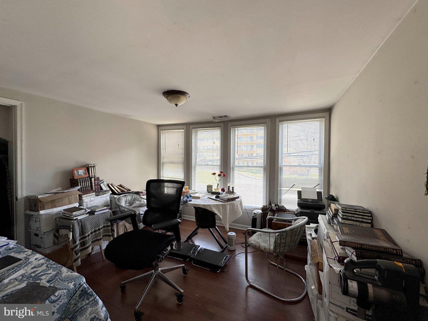 7118 Park Heights Ave Property Photo 10