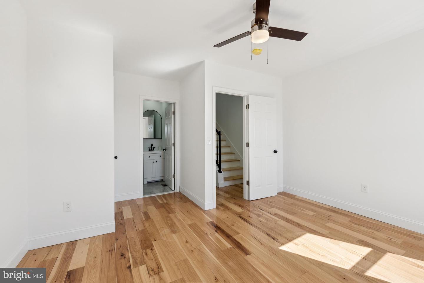 1756 E North Ave Property Photo 19