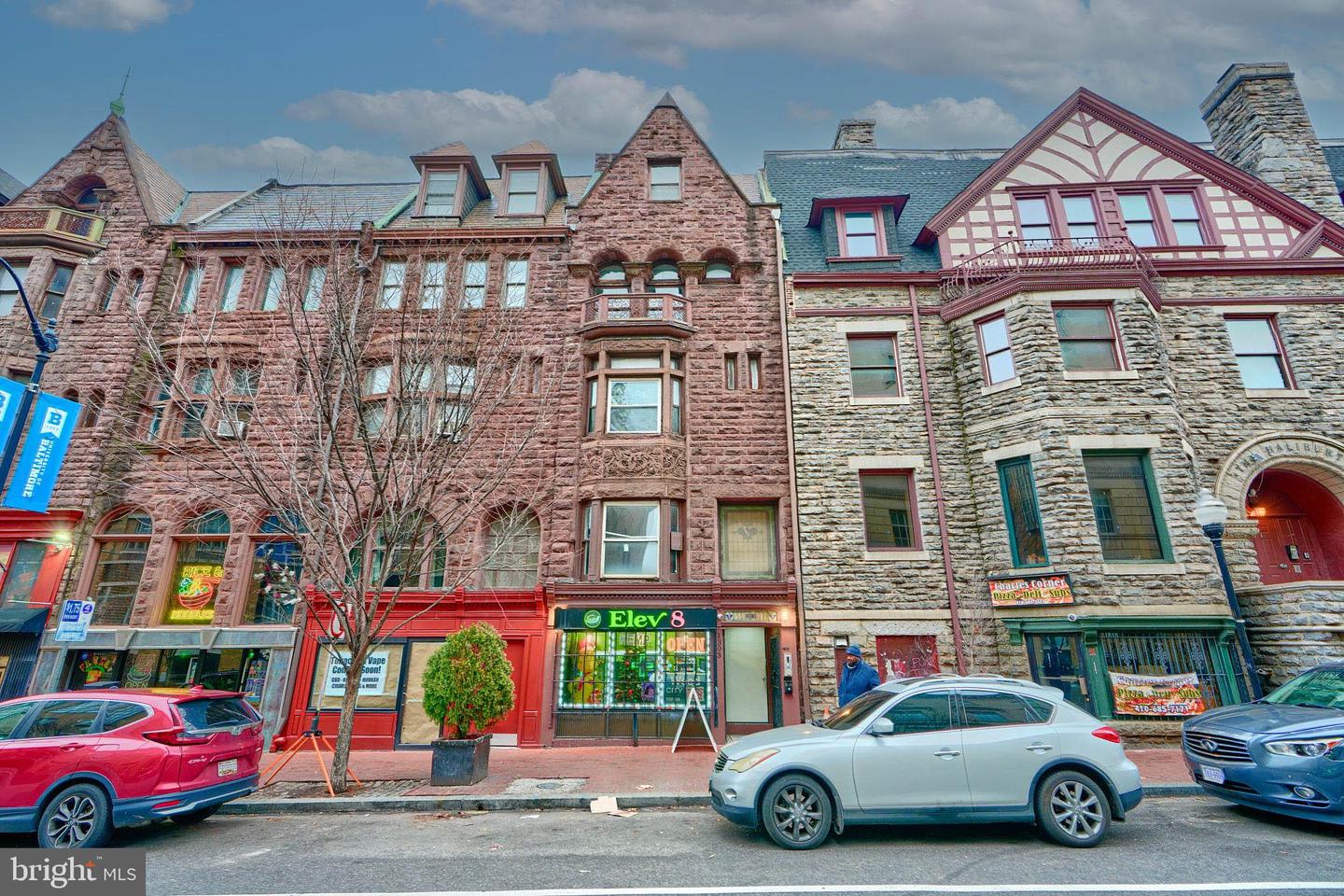 1303 N Charles St Property Photo 1