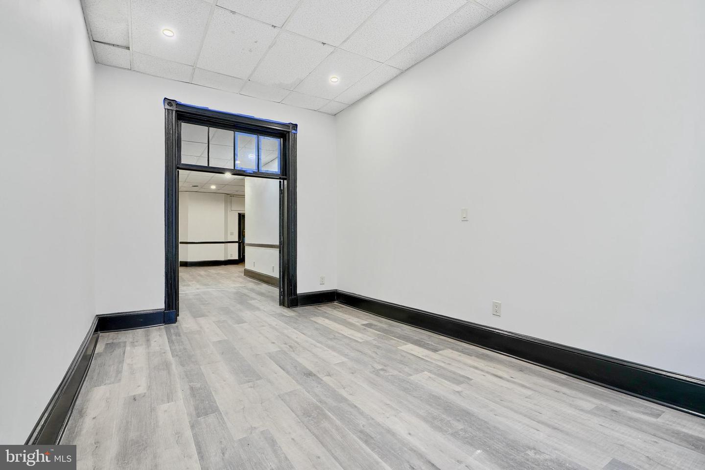 1303 N Charles St Property Photo 10