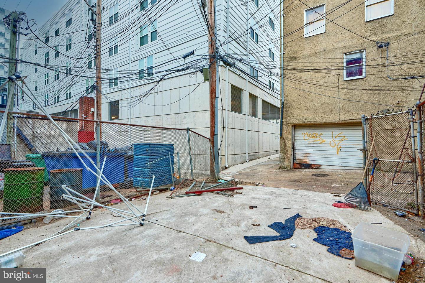 1303 N Charles St Property Photo 39