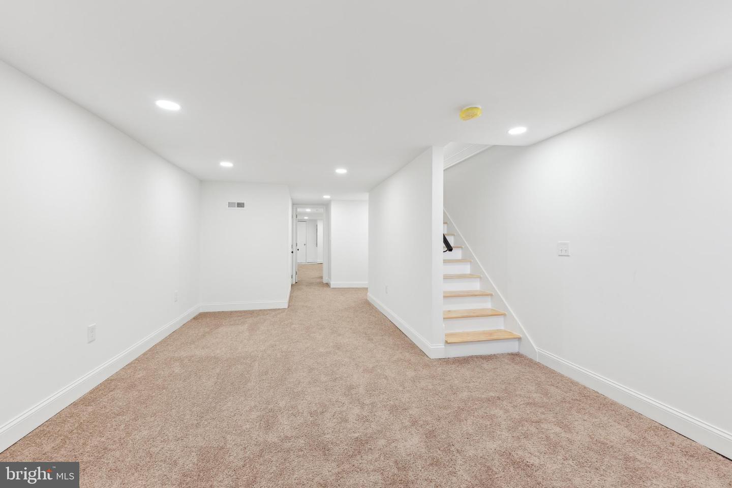 1756 E North Ave Property Photo 28