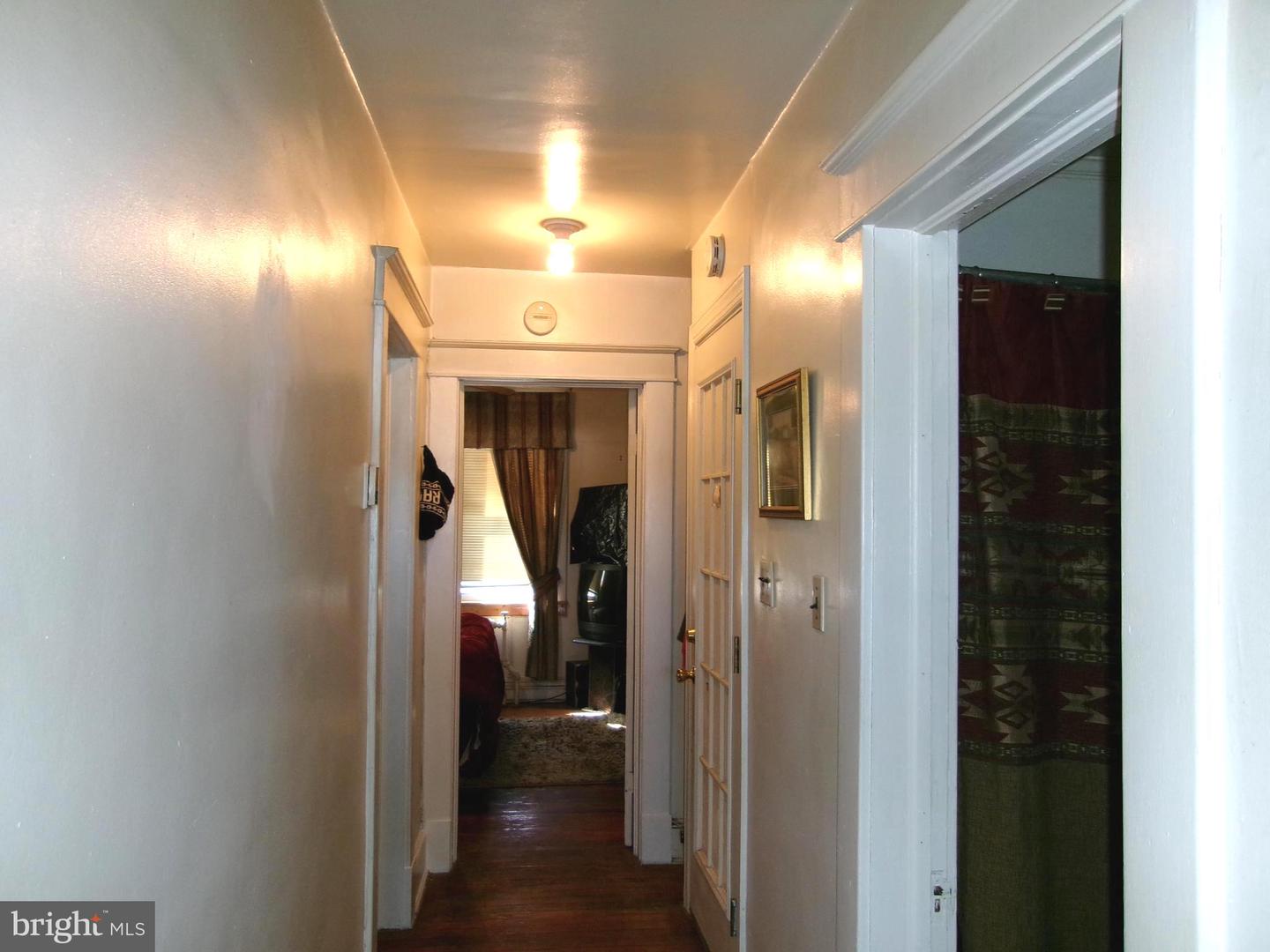 4204 Kenwood Ave Property Photo 8