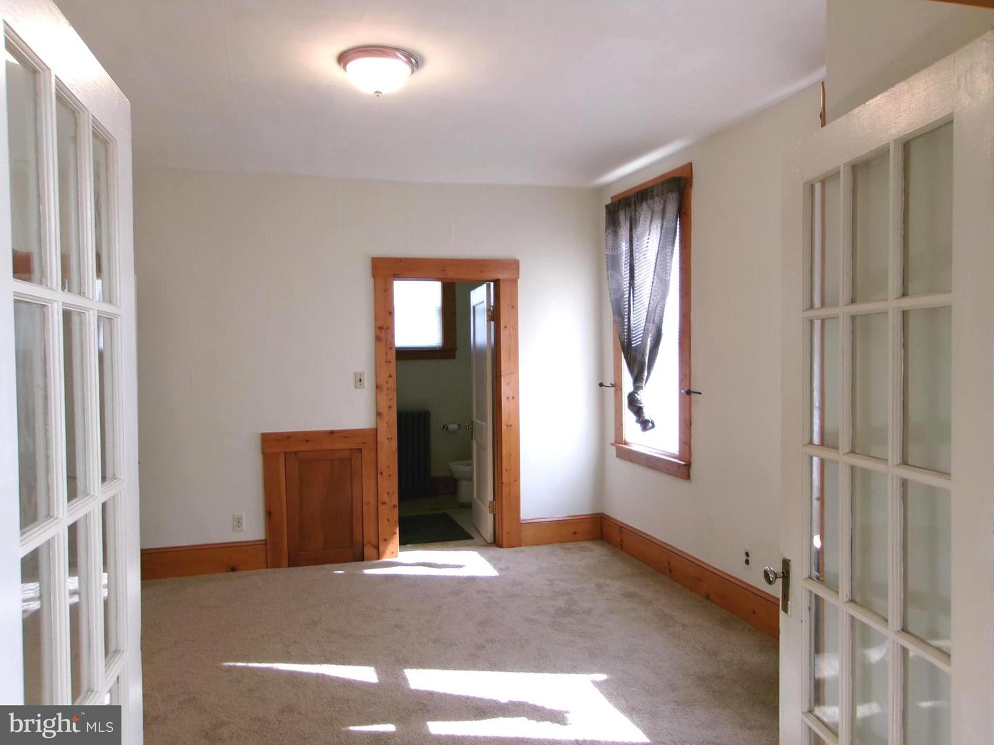 4204 Kenwood Ave Property Photo 15