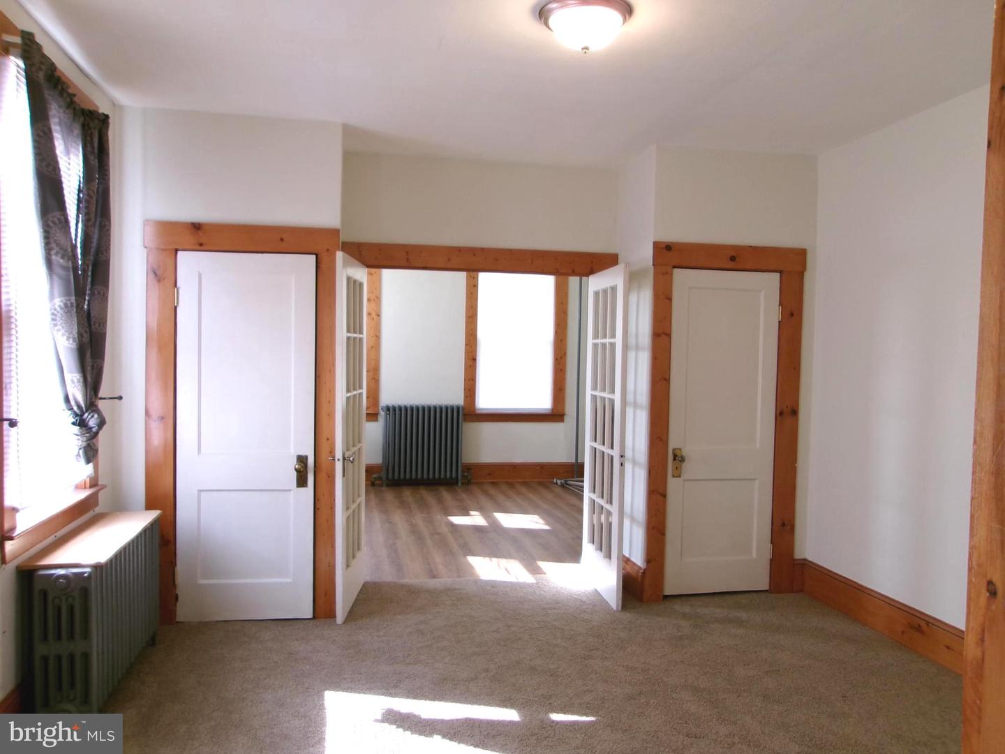 4204 Kenwood Ave Property Photo 16