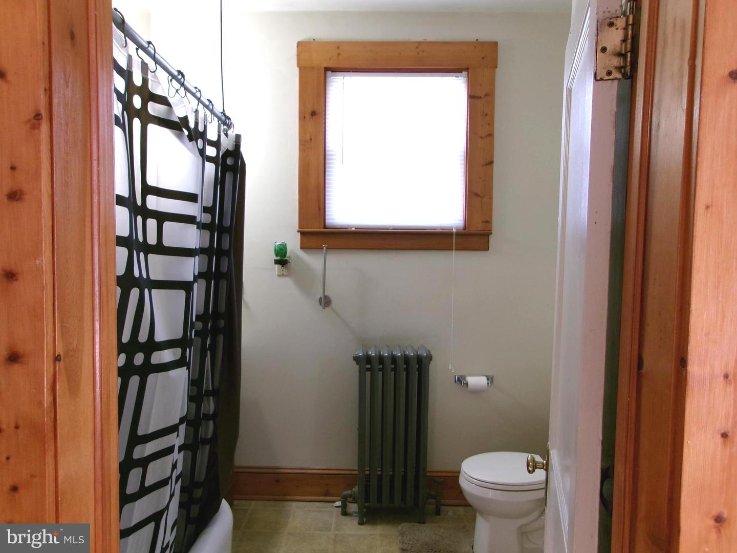 4204 Kenwood Ave Property Photo 22