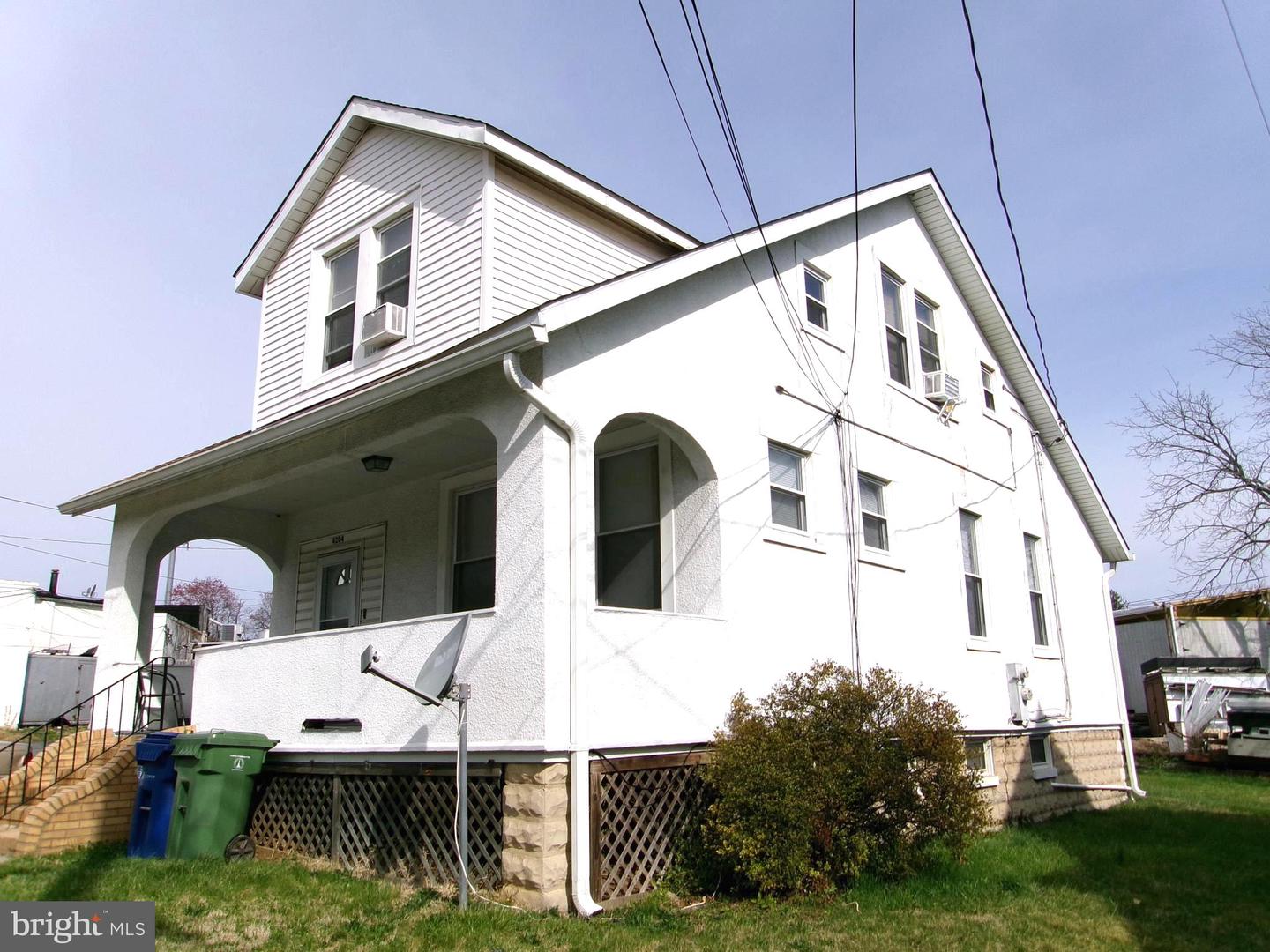 4204 Kenwood Ave Property Photo 26