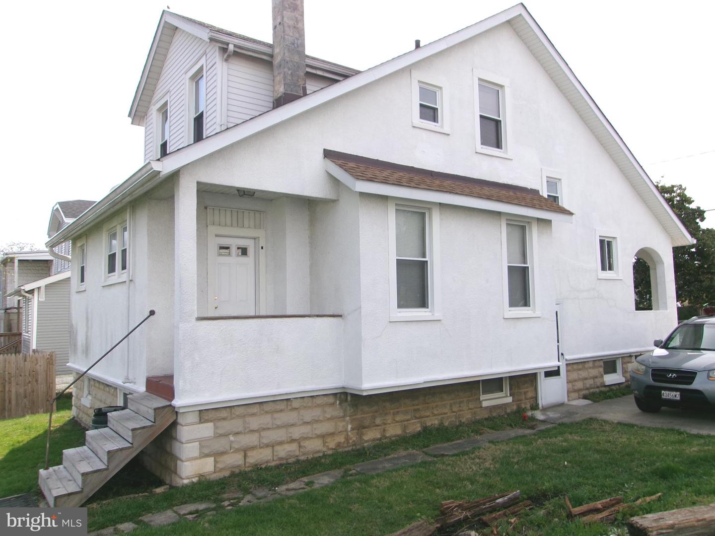 4204 Kenwood Ave Property Photo 28
