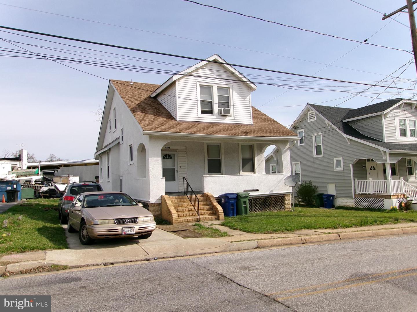 4204 Kenwood Ave Property Photo 1