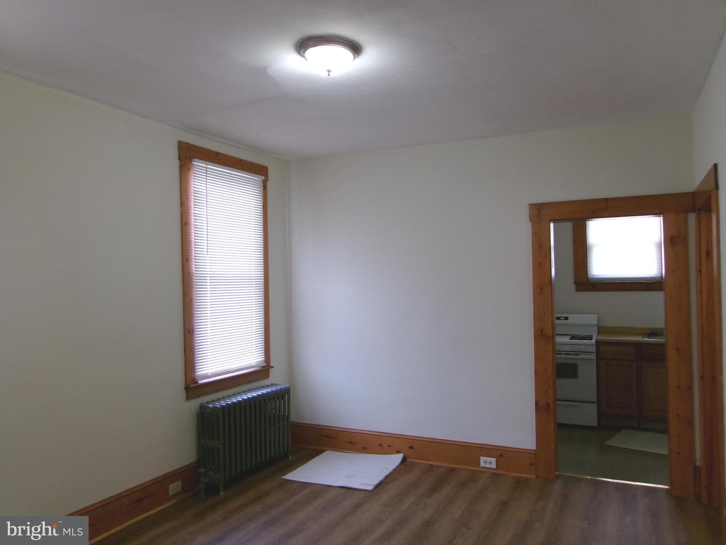 4204 Kenwood Ave Property Photo 17
