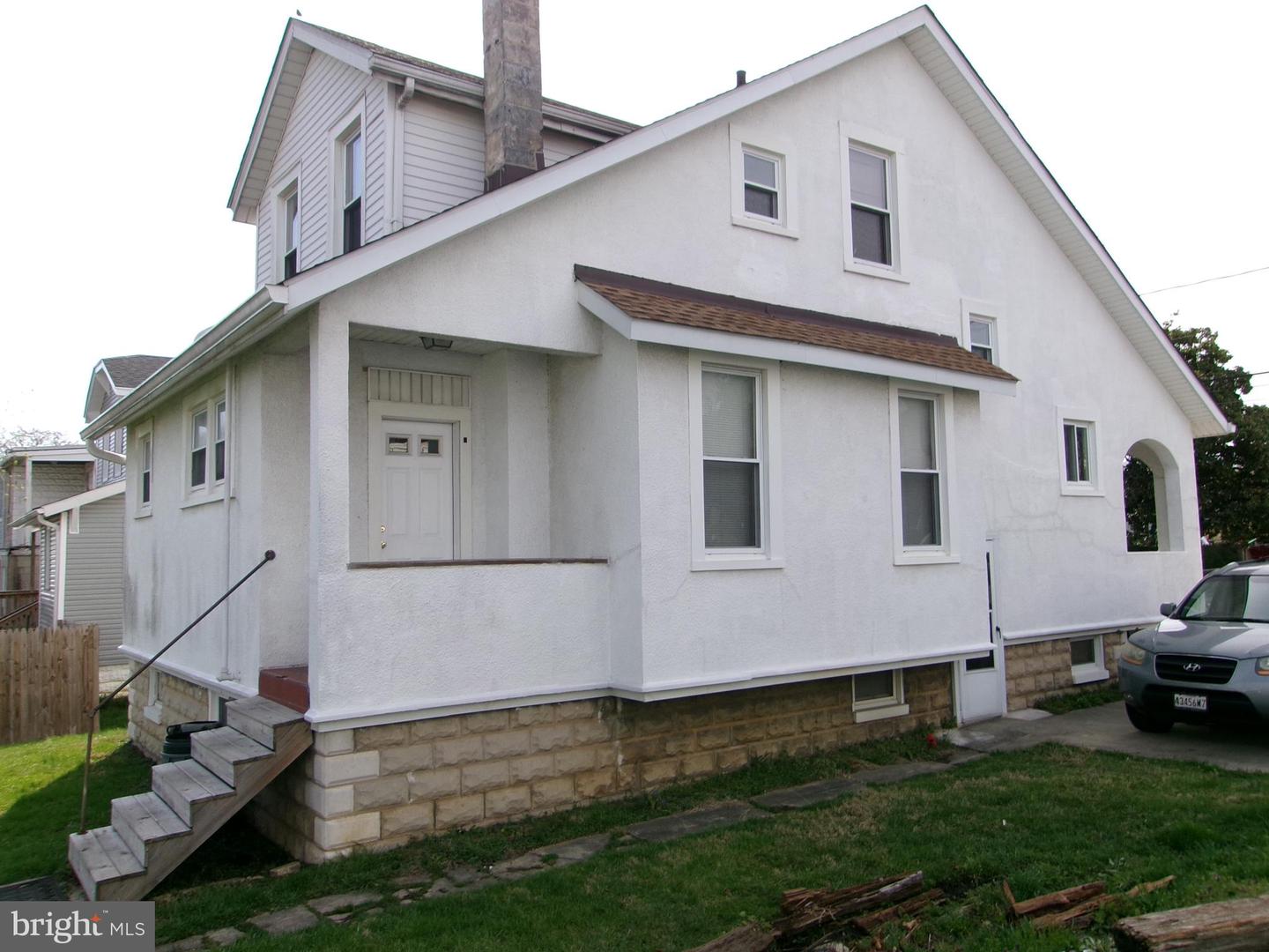 4204 Kenwood Ave Property Photo 27