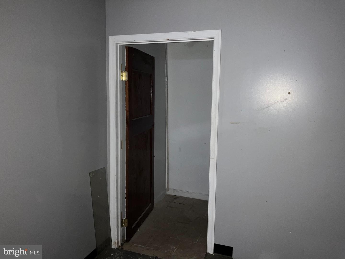 1201 Washington Blvd Property Photo 8