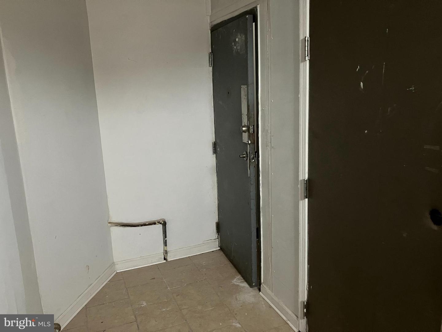 1201 Washington Blvd Property Photo 11