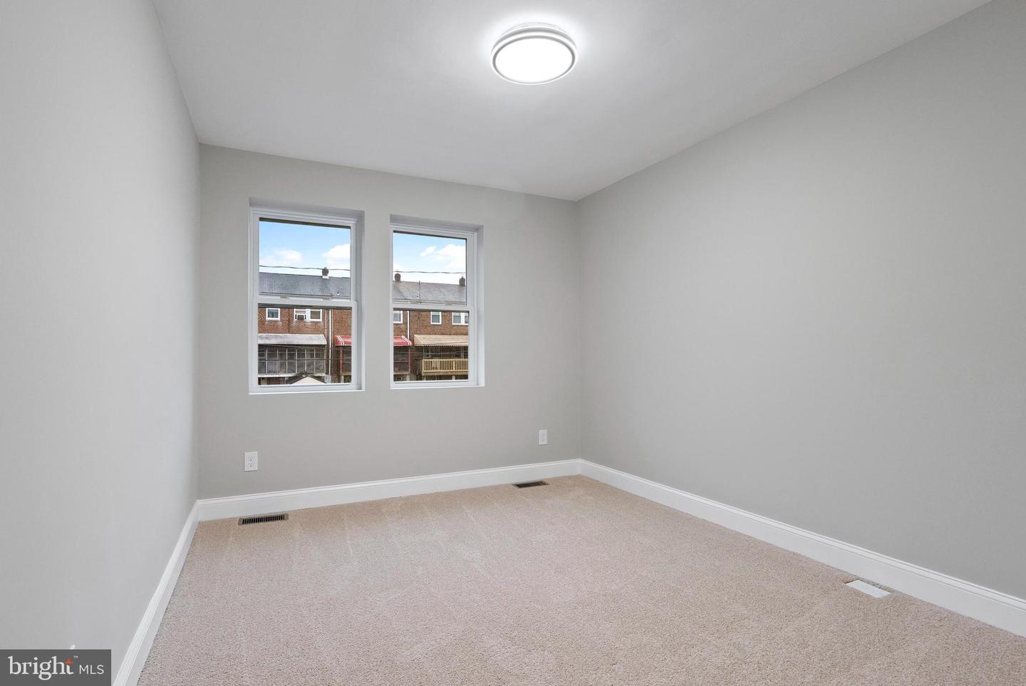 1641 Northwick Rd Property Photo 11