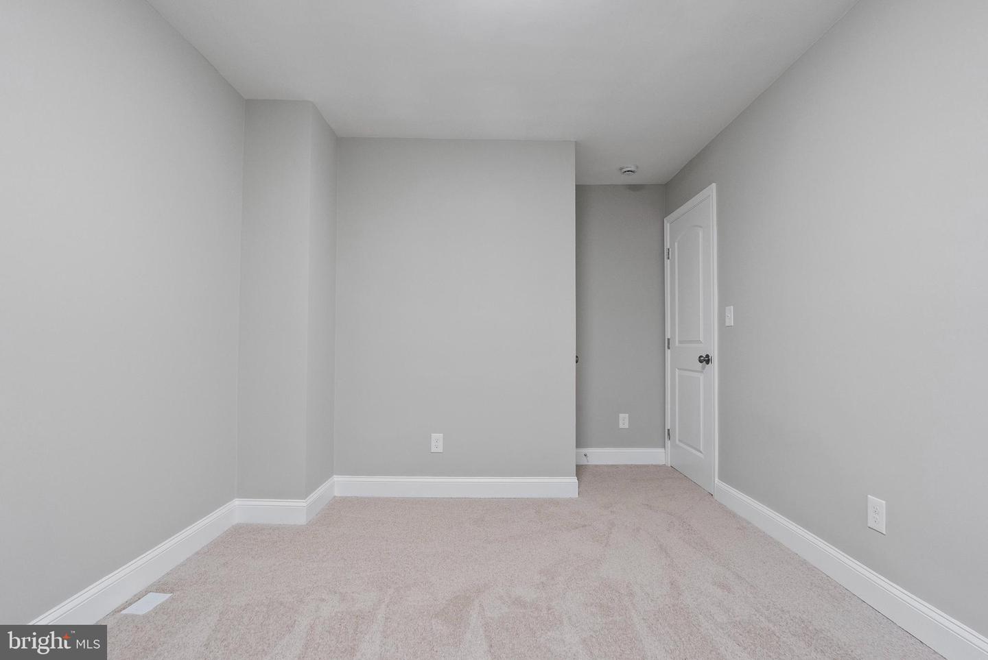 1641 Northwick Rd Property Photo 12