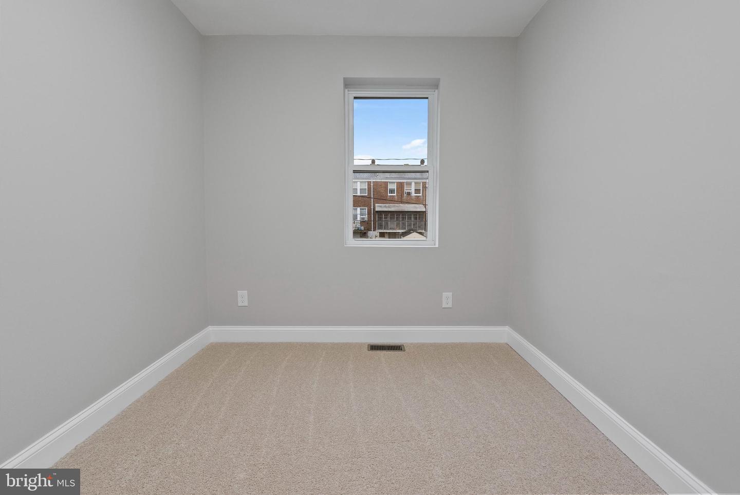 1641 Northwick Rd Property Photo 13