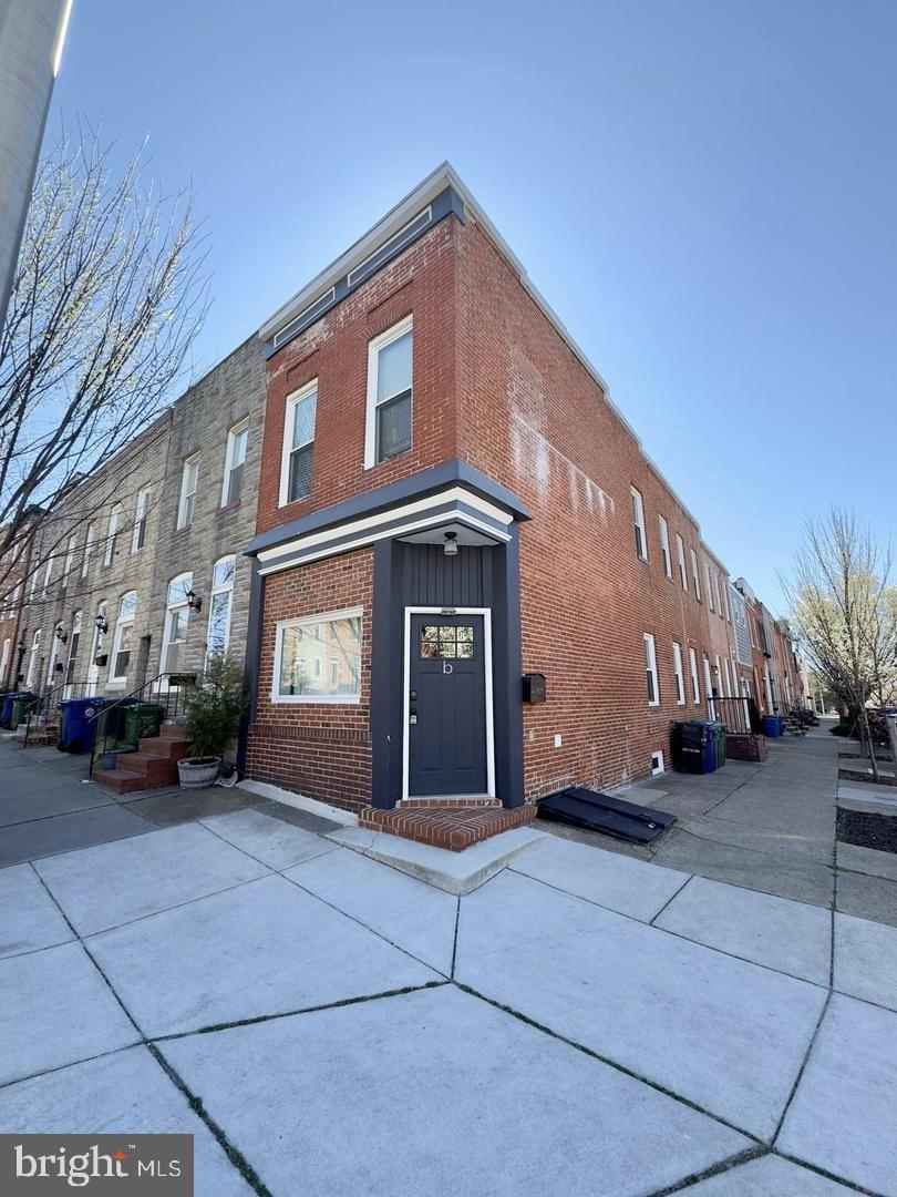 3001 Hudson St Property Photo 1