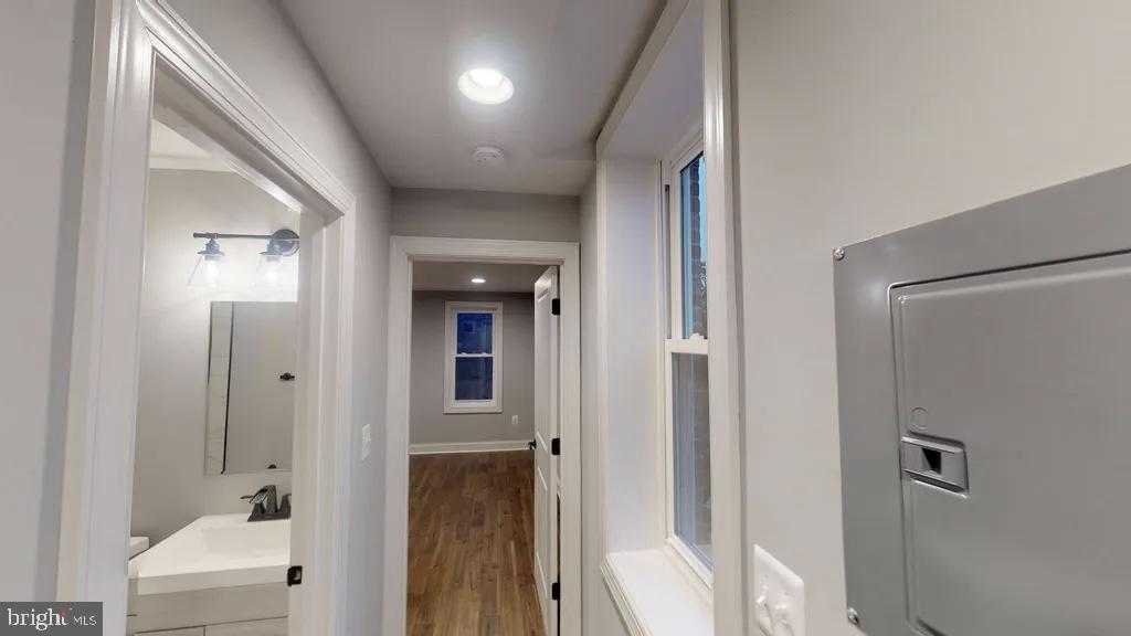 3001 Hudson St Property Photo 17