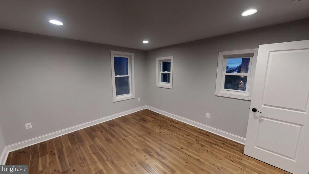 3001 Hudson St Property Photo 18