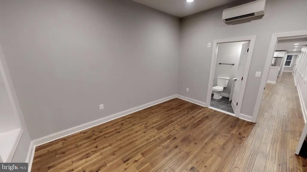 3001 Hudson St Property Photo 20