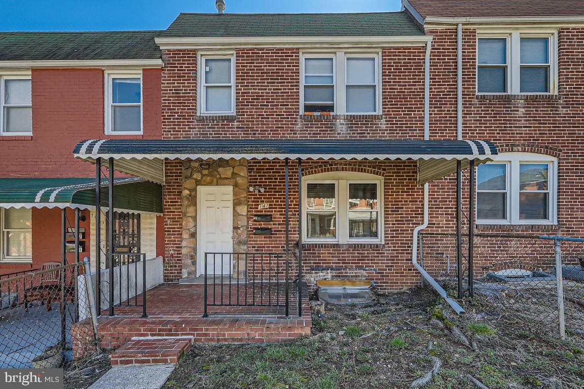 147 Denison St Property Photo 1