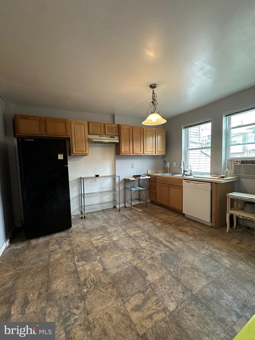 2261 Sidney Ave Property Photo 15